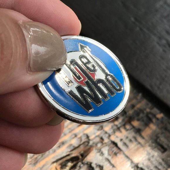 Rock Band Collectible Enamel Pin Set THE WHO and THE STONES - NEW! 807 - Picture 7 of 12